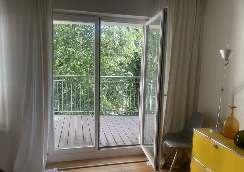 3 Room Apartment with Balcony in premium location in 10115 Berlin Mitte direct access to the park